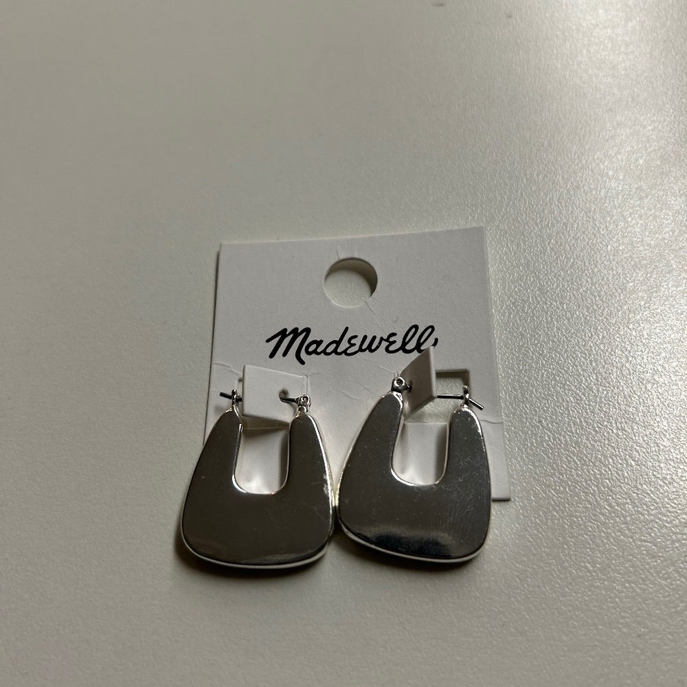 Madewell chunky triangle hoop earring